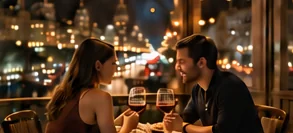 Pareja compartiendo una cena